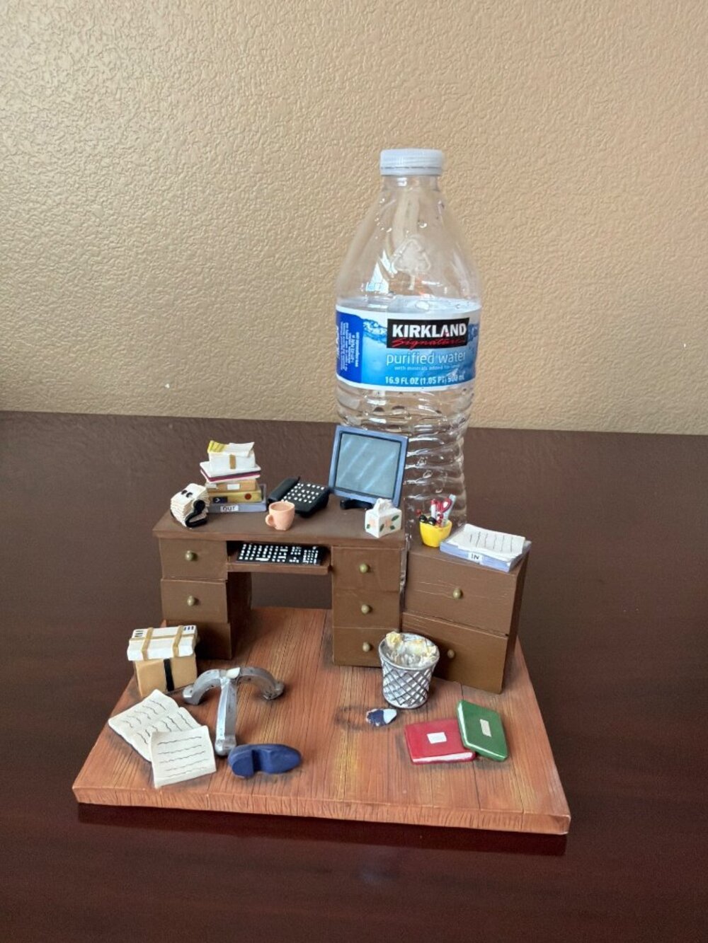 1997 Annie Lee Sass 'n Class "Getting the Job Done" Figure – Damaged/For Parts - Picture 8 of 12
